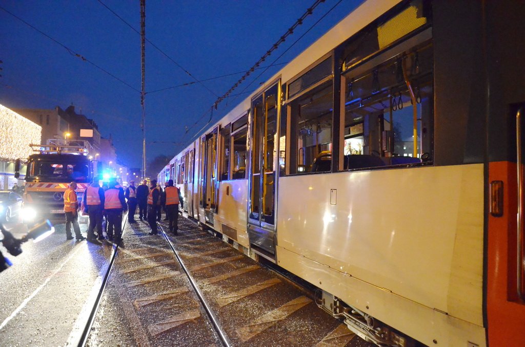 VU Kran Strab Koeln Ehrenfeld Stammstr Ehrenfeldguertel P071.JPG - Miklos Laubert